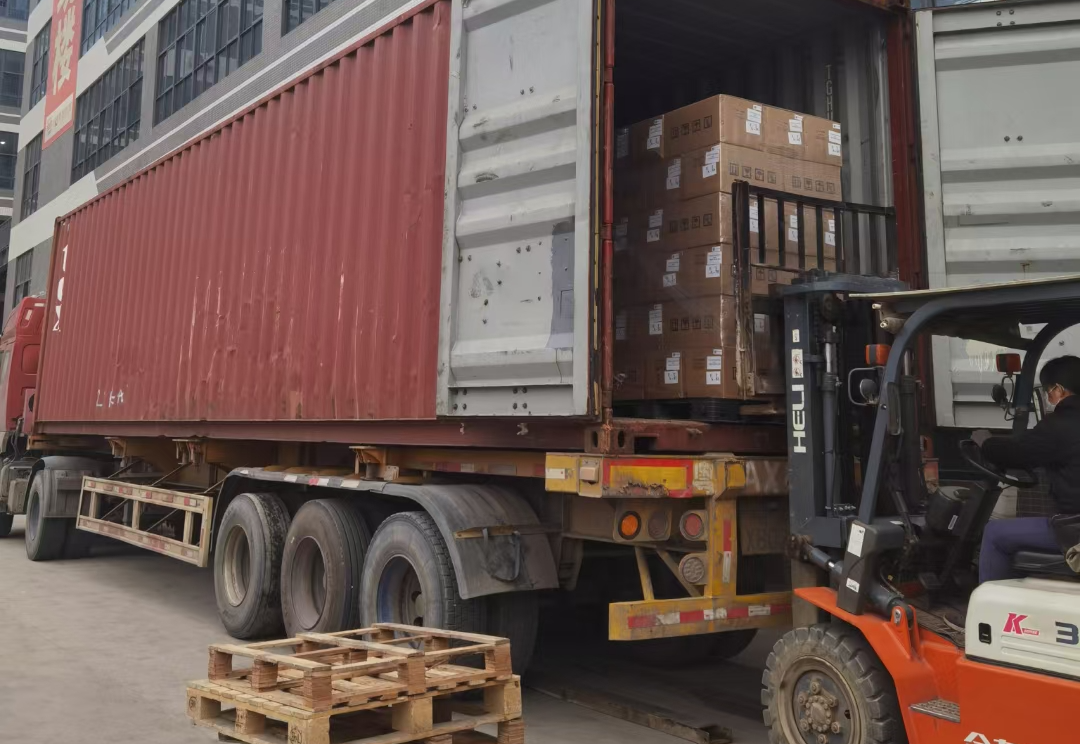 Loading export goods